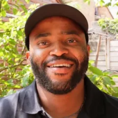 Temba Bavuma height profile photo