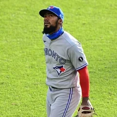 Teoscar Hernández height profile photo