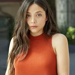 Teresa Ruiz (actress) height profile photo