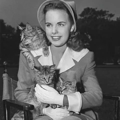 Terry Moore (actress) height profile photo