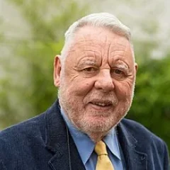 Terry Waite height profile photo