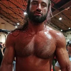 Thom Latimer height profile photo