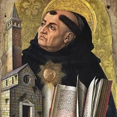 Thomas Aquinas height profile photo