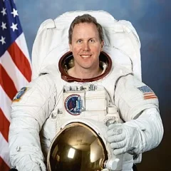 Thomas David Jones height profile photo
