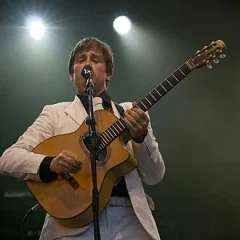 Thomas Dutronc height profile photo