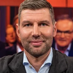 Thomas Hitzlsperger height profile photo