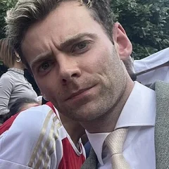 Thomas Law height profile photo