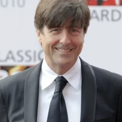 Thomas Newman height profile photo
