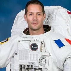 Thomas Pesquet height profile photo