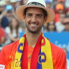 Thomaz Bellucci height profile photo