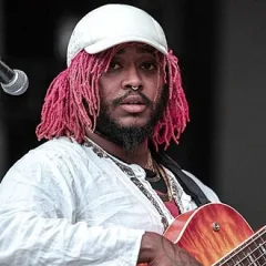 Thundercat (musician) height profile photo