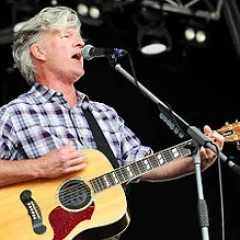 Tim Finn height profile photo