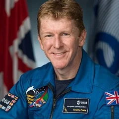Tim Peake height profile photo