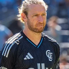 Tim Ream height profile photo