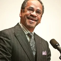 Tim Reid height profile photo