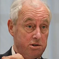 Tim Yeo height profile photo