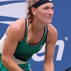 Tímea Babos height profile photo