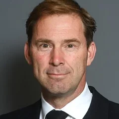 Tobias Ellwood height profile photo