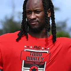 Todd Gurley height profile photo
