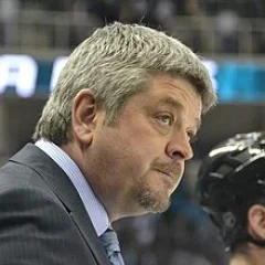 Todd McLellan height profile photo
