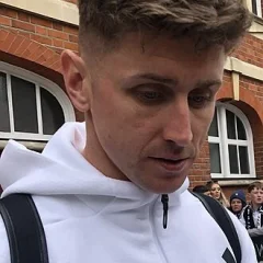 Tom Cairney height profile photo