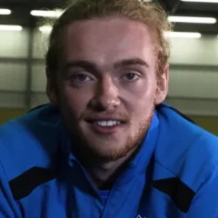 Tom Davies (footballer, born 1998) height profile photo