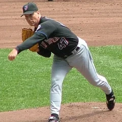 Tom Glavine height profile photo