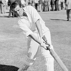 Tom Graveney height profile photo