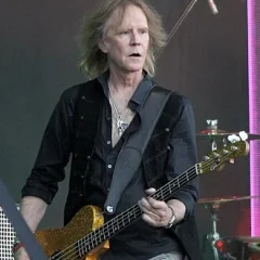 Tom Hamilton (musician) height profile photo