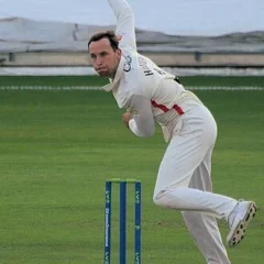 Tom Hartley (cricketer) height profile photo