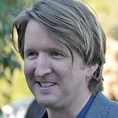 Tom Hooper height profile photo