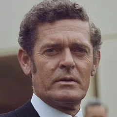 Tom Hughes (Australian politician) height profile photo