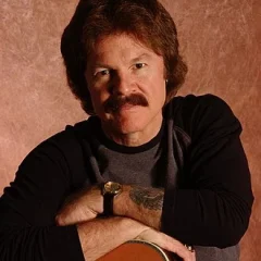 Tom Johnston (musician) height profile photo