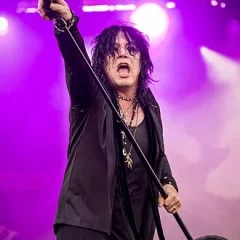 Tom Keifer height profile photo