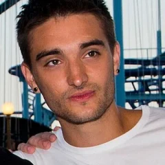 Tom Parker (singer) height profile photo