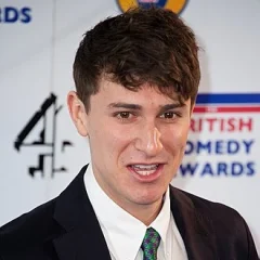 Tom Rosenthal (actor) height profile photo