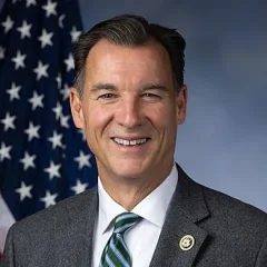 Tom Suozzi height profile photo