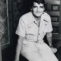 Tom Troupe height profile photo