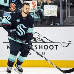 Tomáš Tatar height profile photo