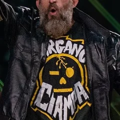 Tommaso Ciampa height profile photo