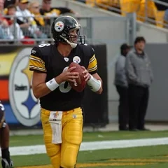 Tommy Maddox height profile photo