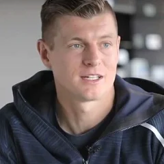 Toni Kroos height profile photo