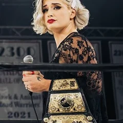 Toni Storm height profile photo