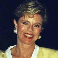 Toni Tennille height profile photo