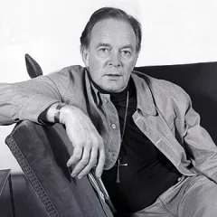 Tony Britton height profile photo