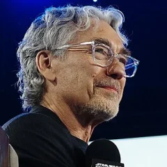 Tony Gilroy height profile photo