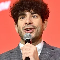 Tony Khan height profile photo