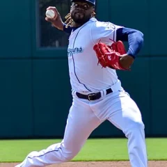 Touki Toussaint height profile photo