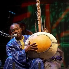 Toumani Diabaté height profile photo