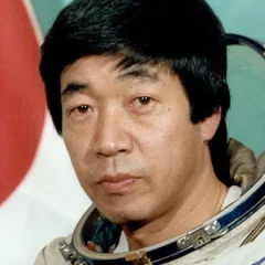 Toyohiro Akiyama height profile photo